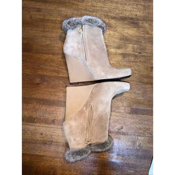 LOUIS VUITTON Wedge Sole Fur Trim Ankle Boots - Picture 5 of 13